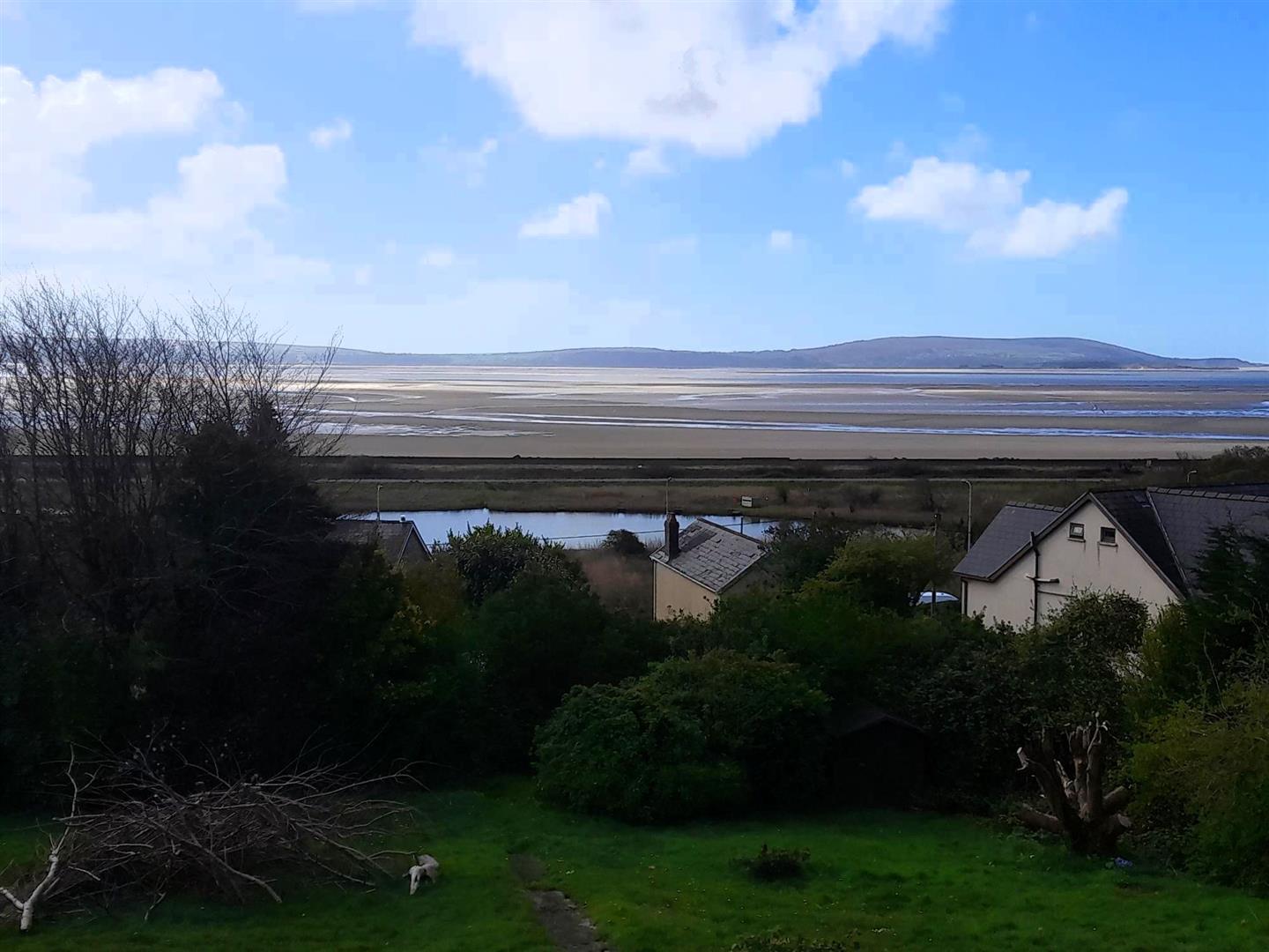 Elgin Road, Pwll, Llanelli, SA15 4AD